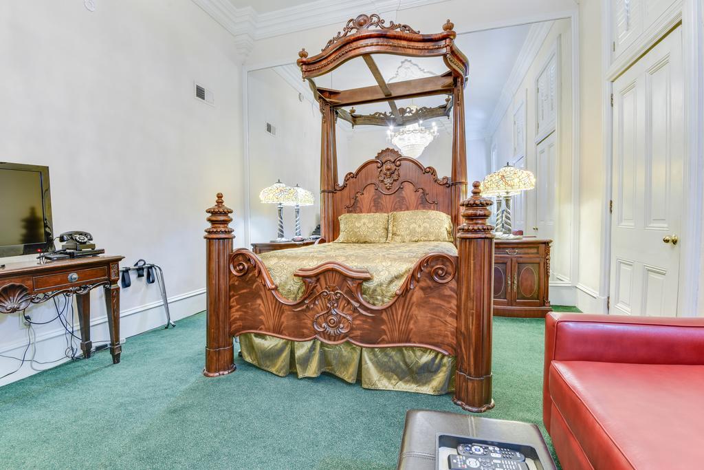 Chateau Orleans 뉴올리언스 외부 사진